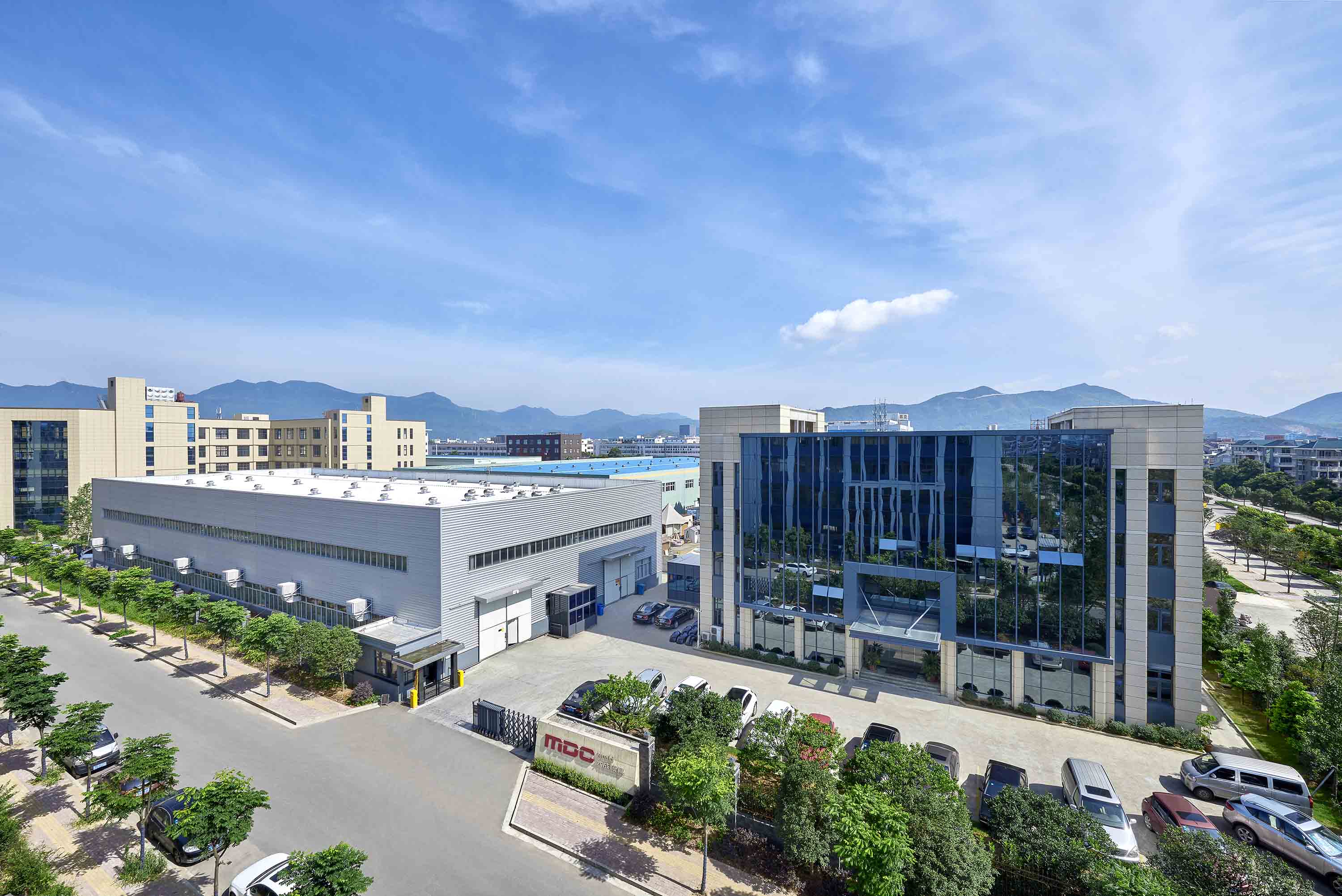 怎樣在浙江找到一家專業(yè)的SMC模具供應商？